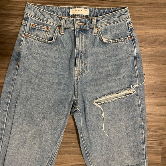 Topshop Ripped Mom Jeans - Picture 4 of 4